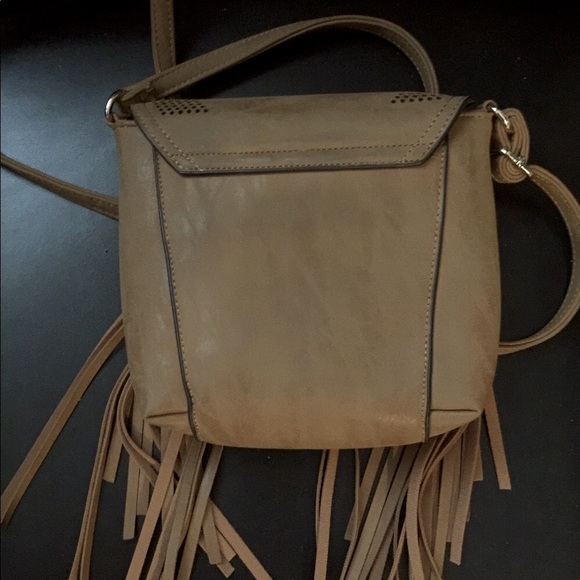 Fringe Tan purse - Picture 2 of 5